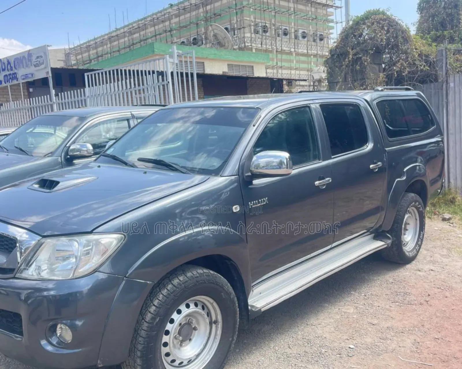 Toyota Hilux 2010 Gray