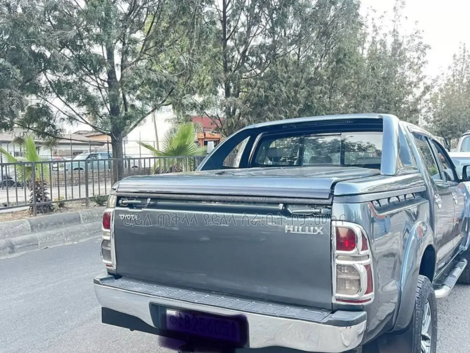 Toyota Hilux 2010 Gray