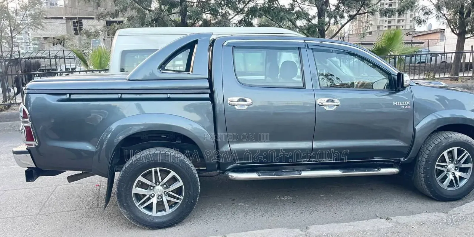 Toyota Hilux 2010 Gray