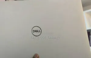 New Laptop Dell Precision 5520 16GB Intel Core i7 SSD 512GB