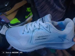 Confortabl Skeachers