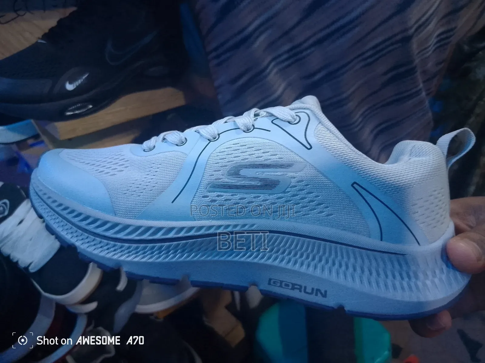 Confortabl Skeachers