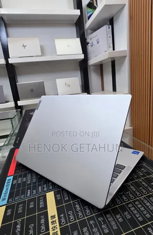 New Laptop Lenovo Ideapad 3 16GB Intel Core i5 SSD 512GB