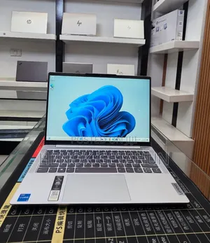 New Laptop Lenovo Ideapad 3 16GB Intel Core i5 SSD 512GB