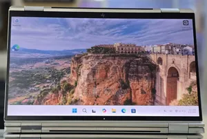 New Laptop HP Spectre 16GB Intel SSD 512GB