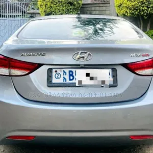 Hyundai Avante 2012 Teal