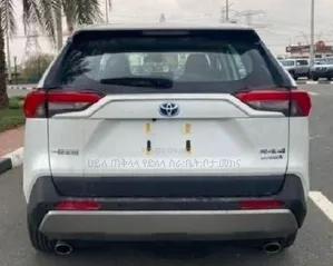 New Toyota RAV4 Hybrid 2024 White