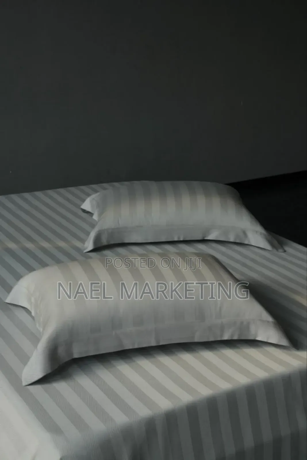 አልጋ ልብስ አንሶላ