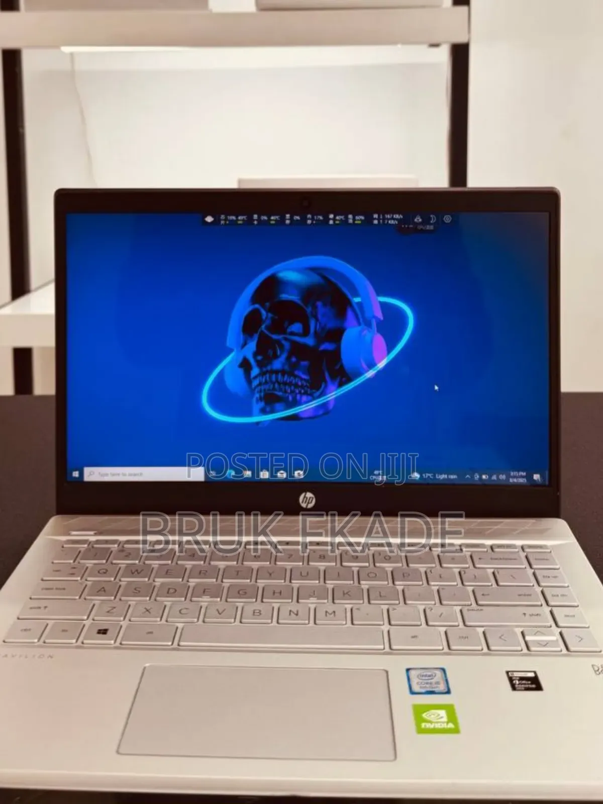 New Laptop HP Pavilion 14 8GB Intel Core i5 SSD 256GB