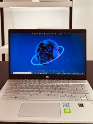New Laptop HP Pavilion 14 8GB Intel Core i5 SSD 256GB