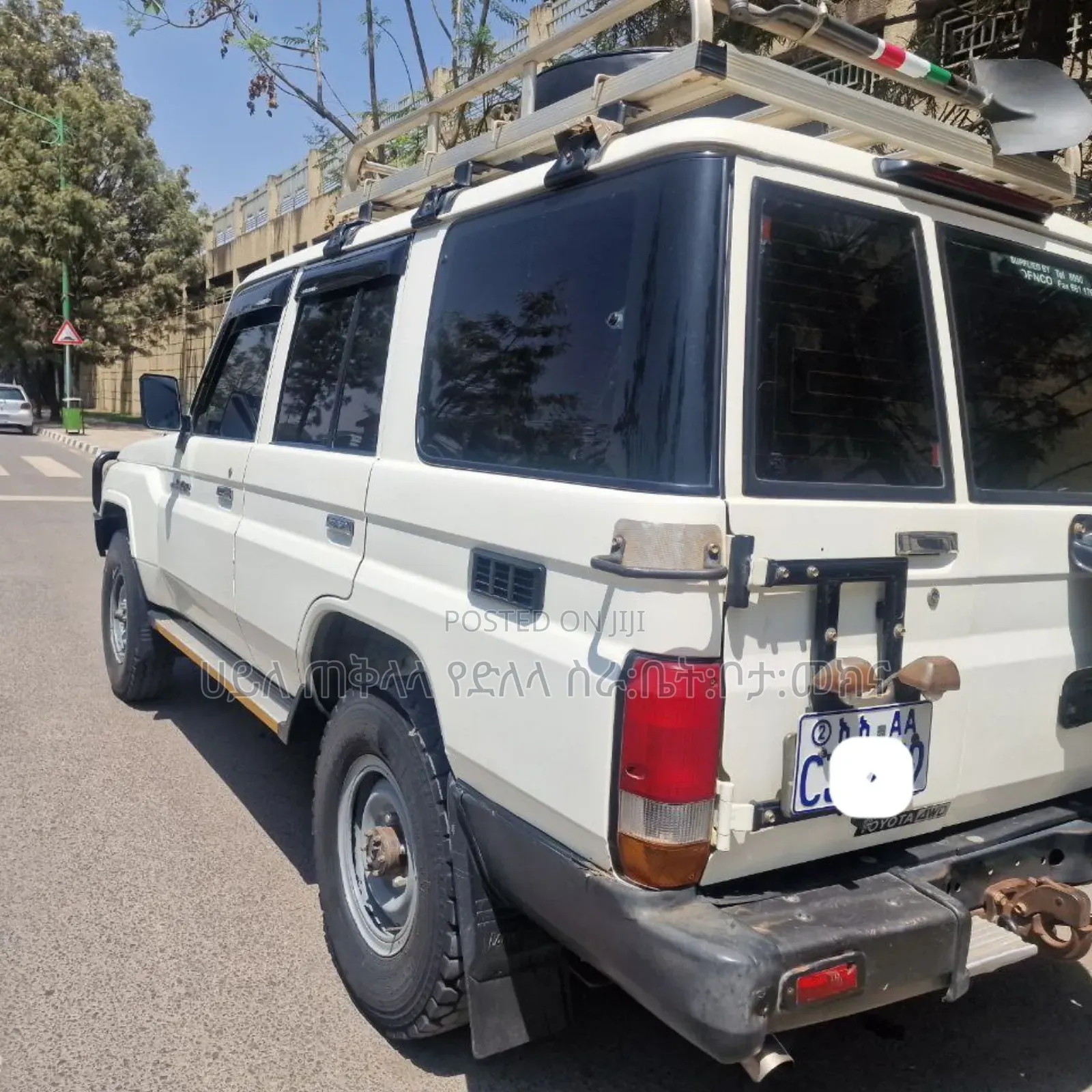 Toyota Land Cruiser 2017 White