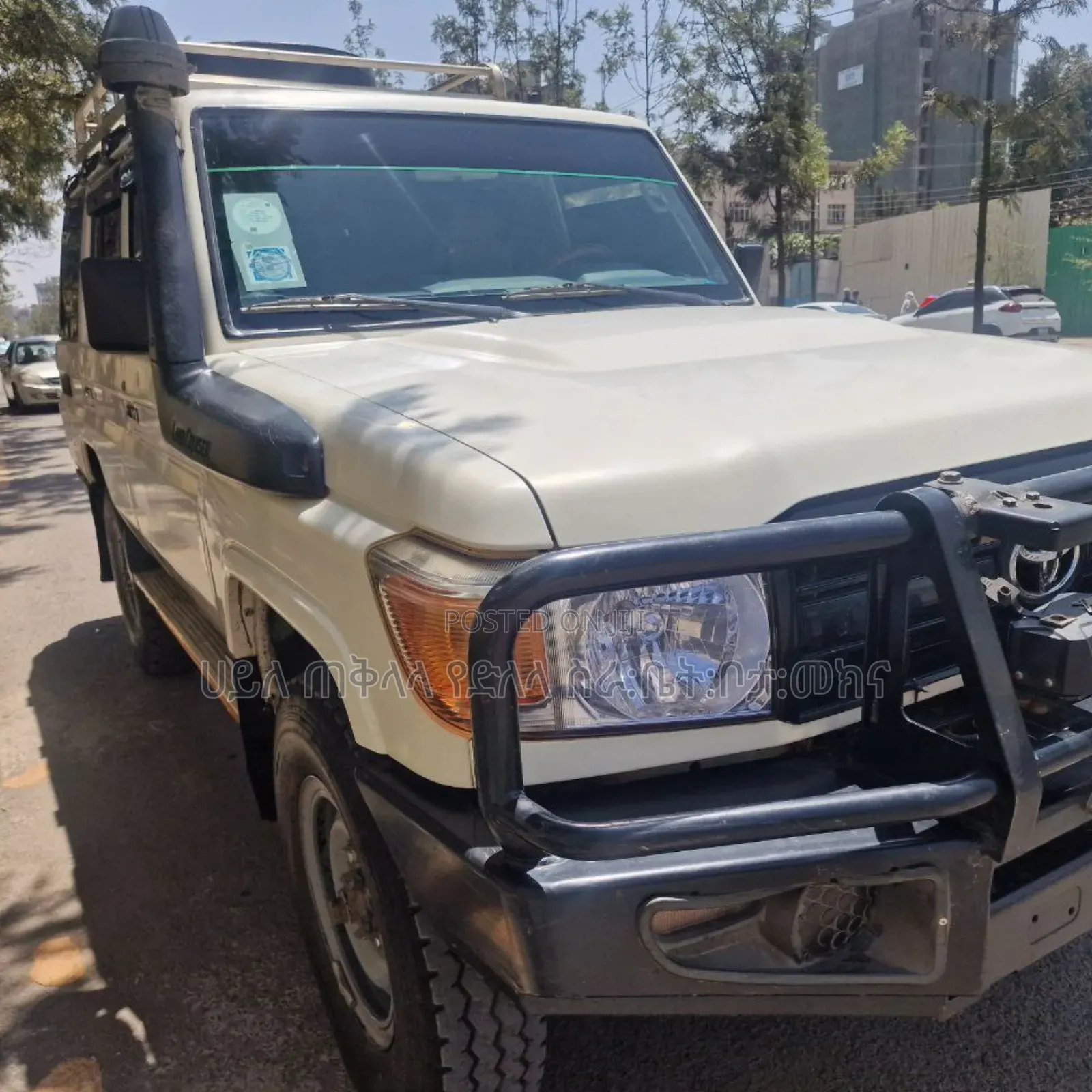 Toyota Land Cruiser 2017 White