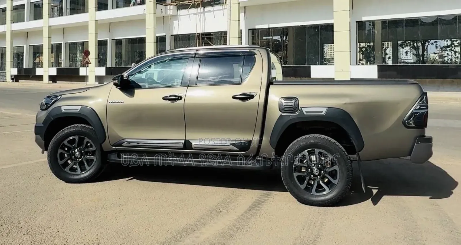 Toyota Hilux 2021 Gray