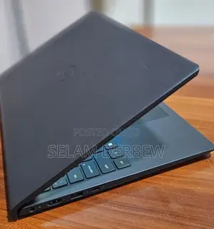 New Laptop Dell Inspiron 15 16GB AMD Ryzen 7 SSD 512GB