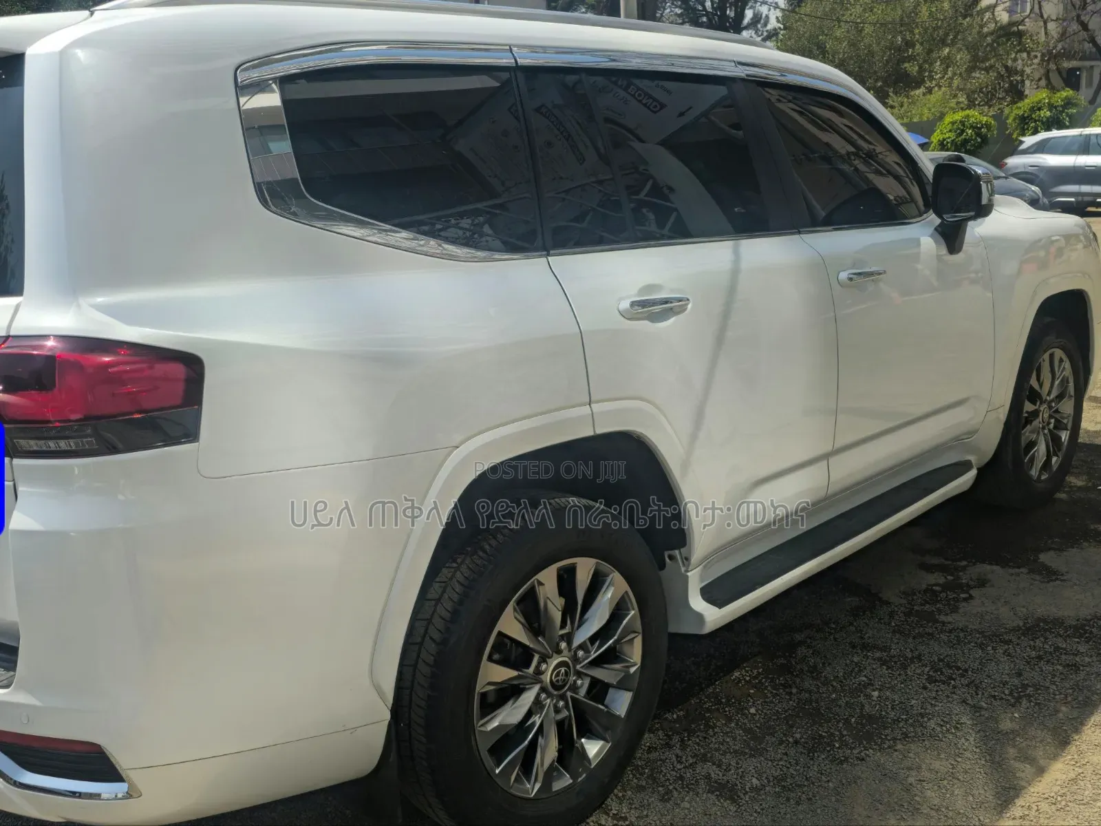 Toyota Land Cruiser 2023 White