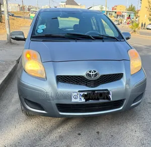 Toyota Yaris 2008 Gray