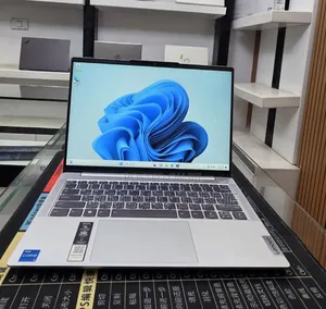 New Laptop Lenovo Ideapad 3 16GB Intel Core i5 SSD 512GB