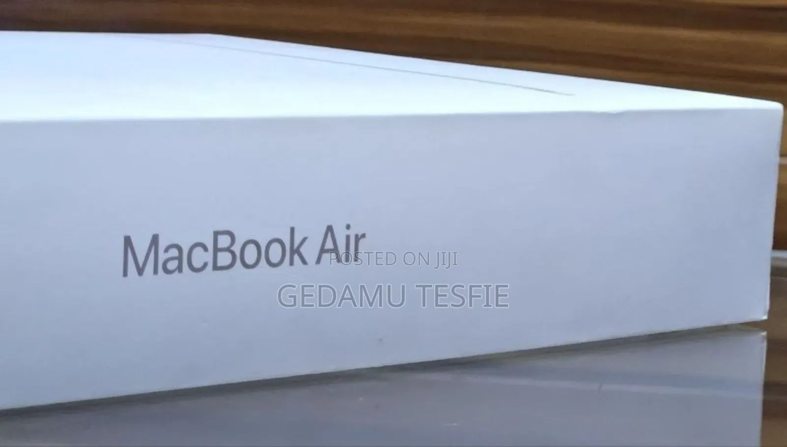 New Laptop Apple MacBook Air 2025 M4 15-inch 16GB Intel Core i5 SSD 1T