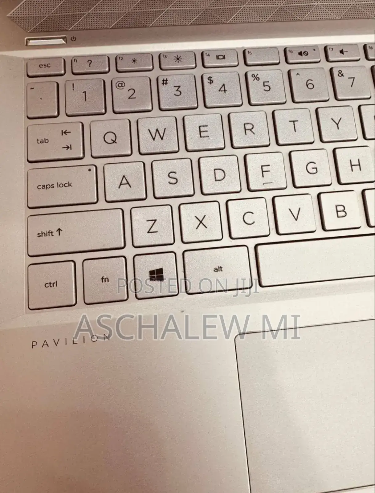 New Laptop HP Pavilion 14 8GB Intel Core i5 SSD 256GB