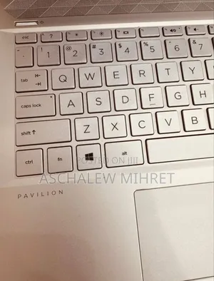 New Laptop HP Pavilion 14 8GB Intel Core i5 SSD 256GB