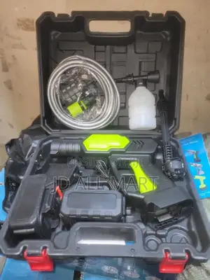 Cordless Pressure Washer