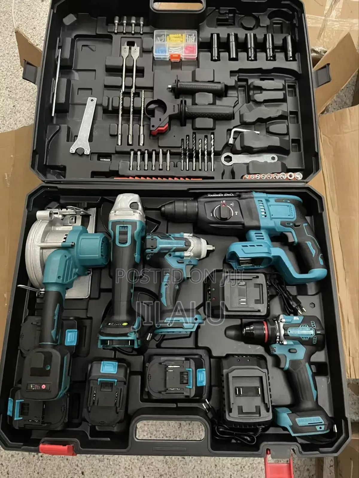 Makita 5 In 1 With Full Accessories