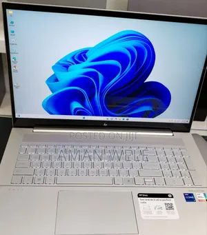 New Laptop HP Envy 17 16GB Intel Core i7 SSD 512GB