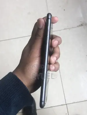 Apple iPhone 8 Plus 64 GB Black