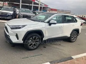New Toyota RAV4 Hybrid 2024 White