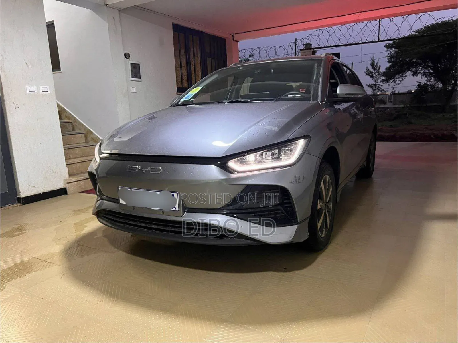 BYD E2 43 kWh 94 hp FWD 2024 Gray