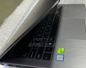 Laptop Asus VivoBook Flip 14 TP410UA 8GB Intel Core i7 HDD 1T