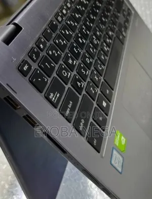 Laptop Asus VivoBook Flip 14 TP410UA 8GB Intel Core i7 HDD 1T