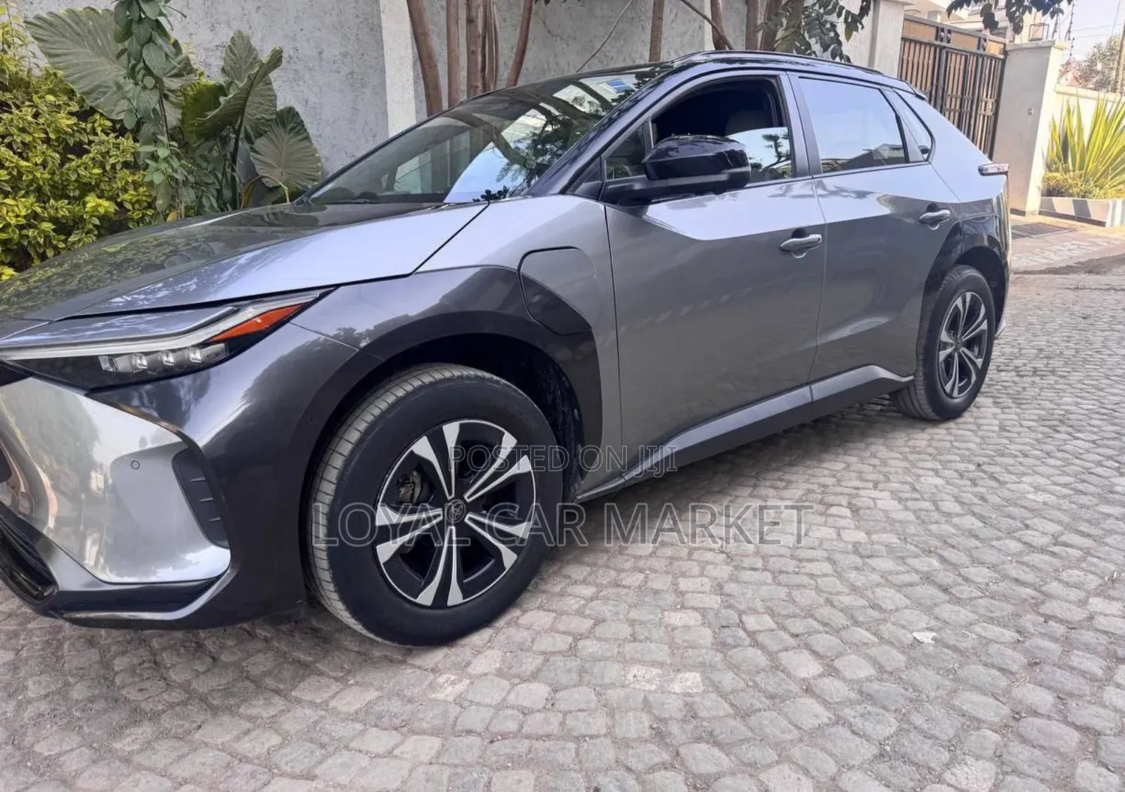 Toyota bZ4X 2023 Gray