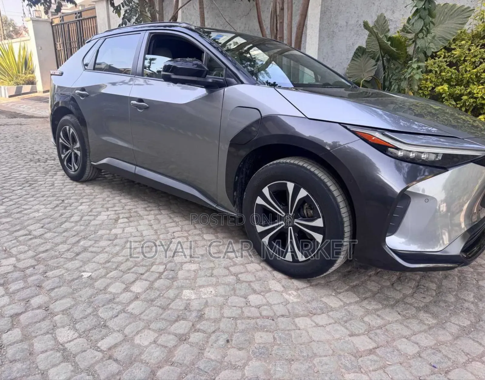 Toyota bZ4X 2023 Gray