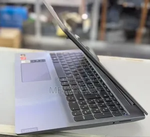New Laptop Lenovo IdeaPad Flex 15 8GB AMD Ryzen 5 SSD 512GB