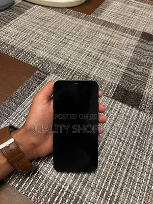 Apple iPhone 12 64 GB Black