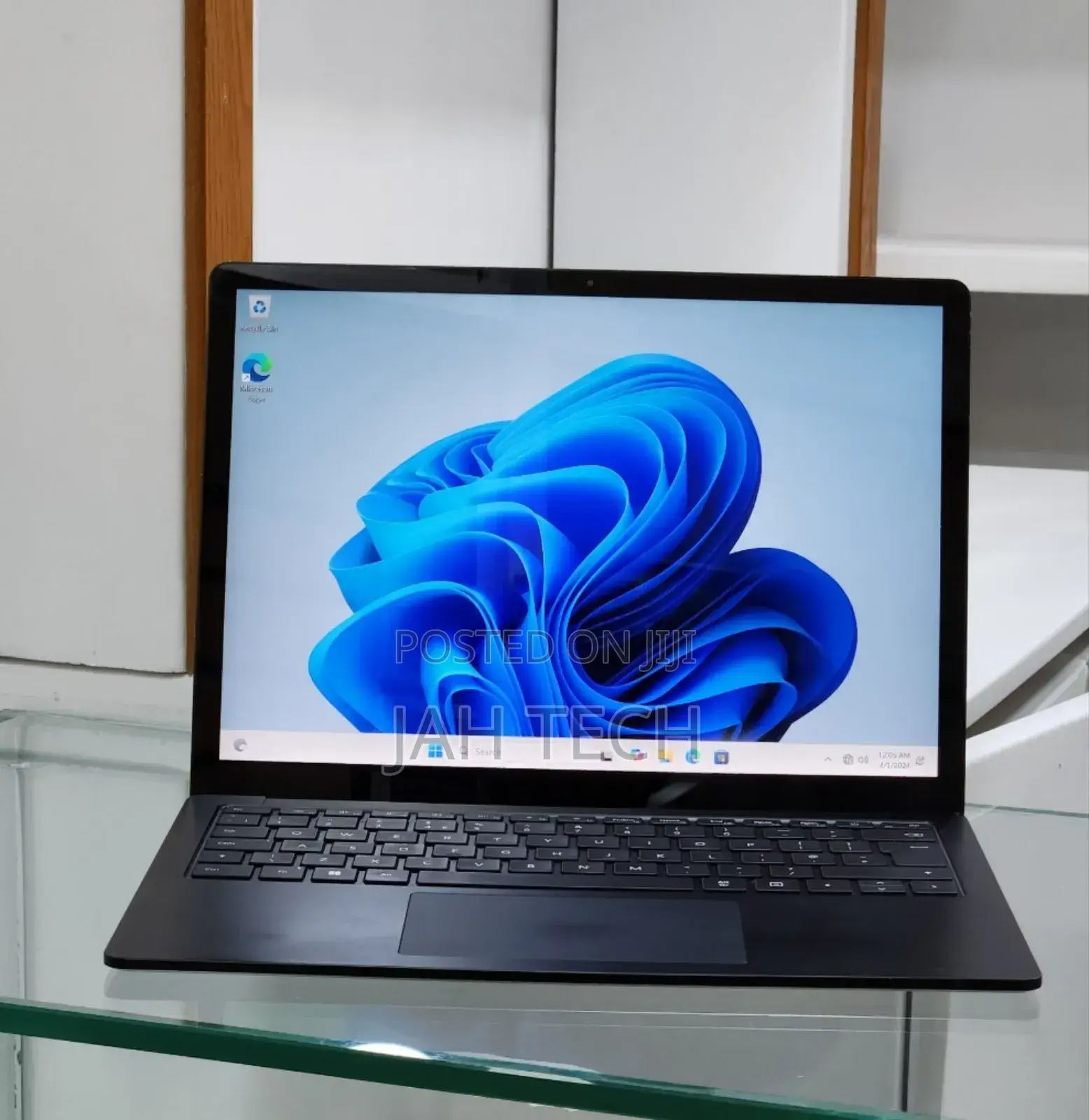 New Laptop Microsoft Surface Laptop 4 16GB Intel Core i7 SSD 512GB