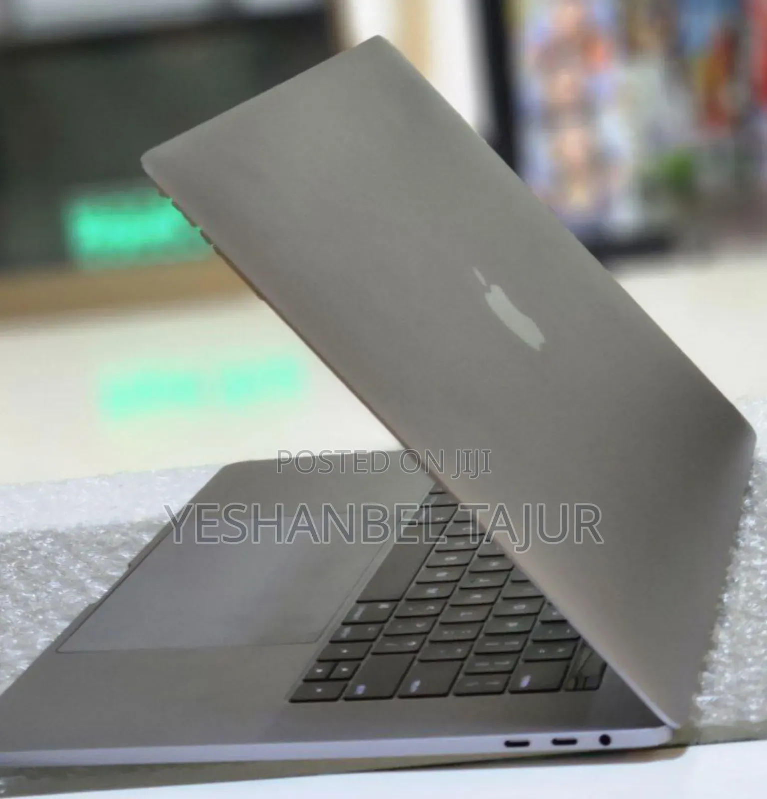 New Laptop Apple MacBook Pro 2019 32GB Intel Core i7 SSD 512GB