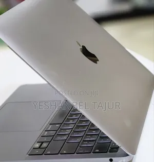 New Laptop Apple MacBook Pro 2019 32GB Intel Core i7 SSD 512GB