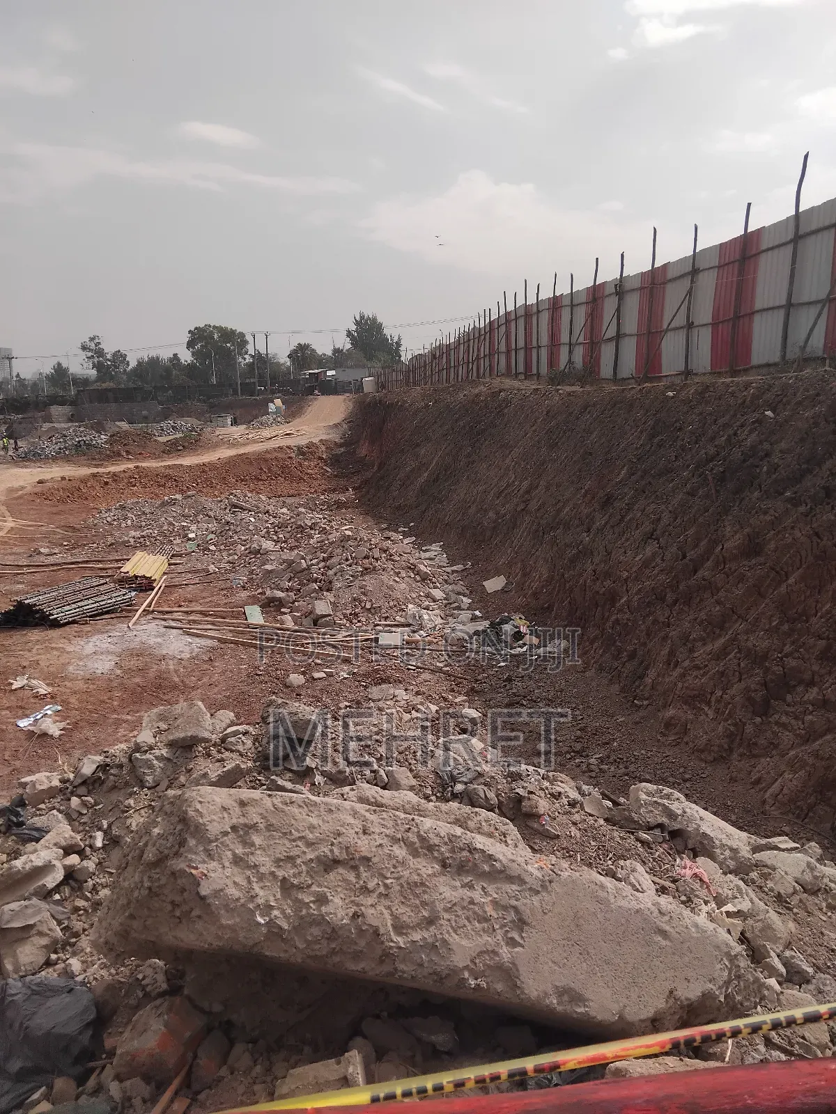 2bdrm Apartment in ቴምር, Nifas Silk-Lafto for sale