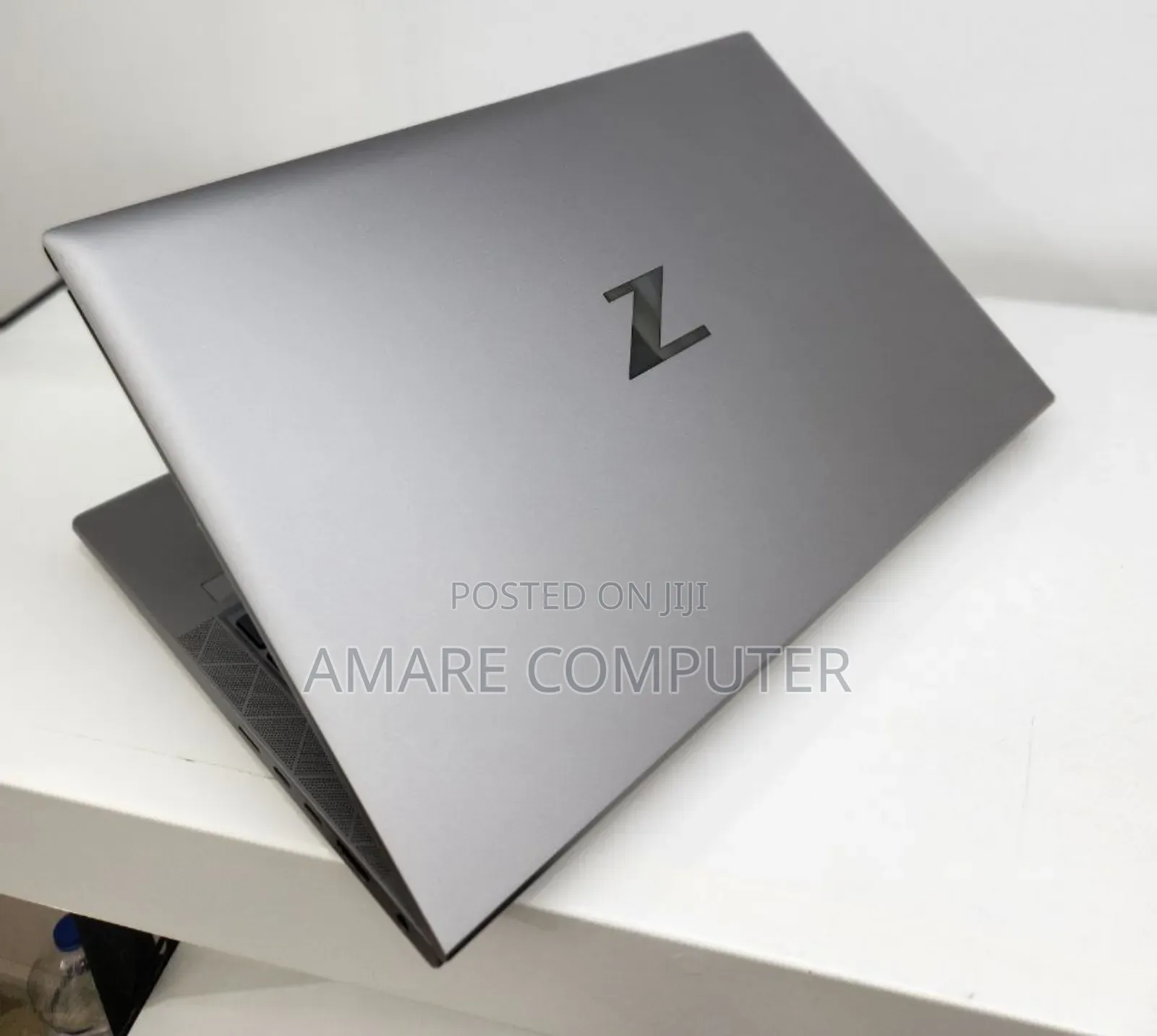 New Laptop HP ZBook Firefly 14 G7 16GB Intel Core i7 SSD 512GB