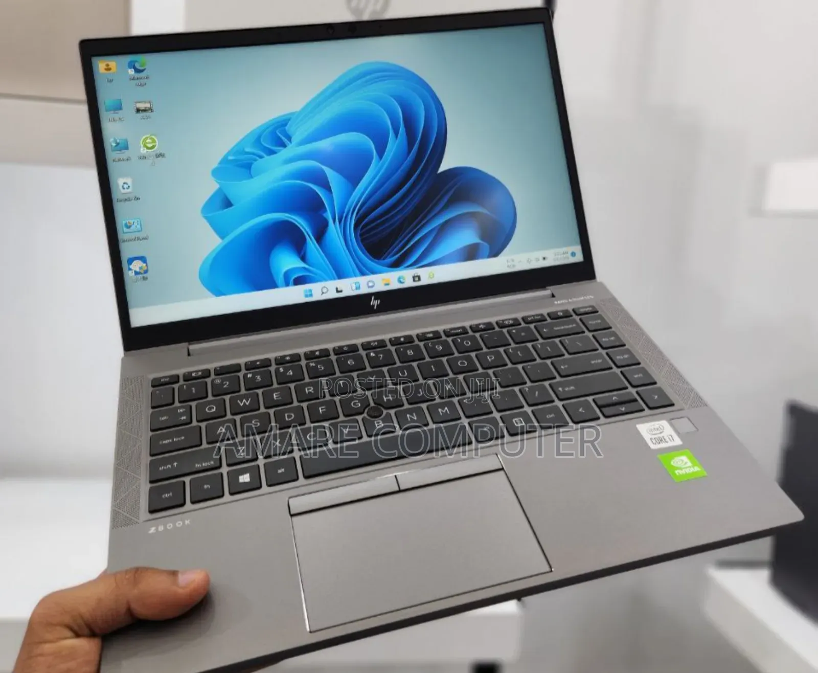 New Laptop HP ZBook Firefly 14 G7 16GB Intel Core i7 SSD 512GB