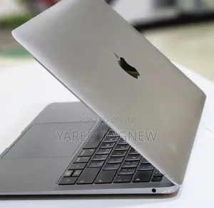 New Laptop Apple MacBook Pro 2019 32GB Intel Core i7 SSD 512GB