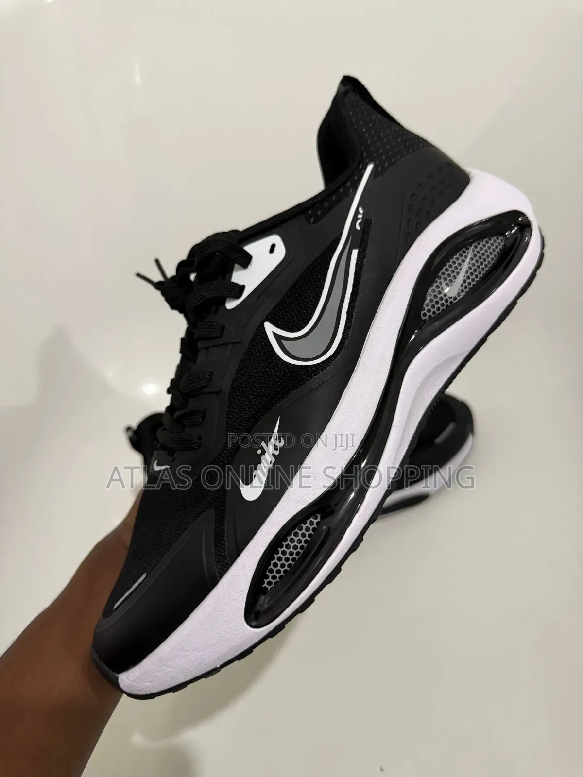 Nike Air Zoom // Free Delivery