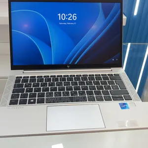New Laptop HP EliteBook 830 G8 16GB Intel Core i7 SSD 512GB
