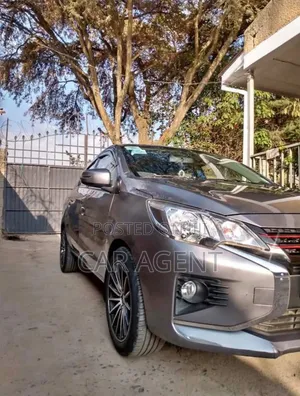 Mitsubishi Attrage 2021 Gray