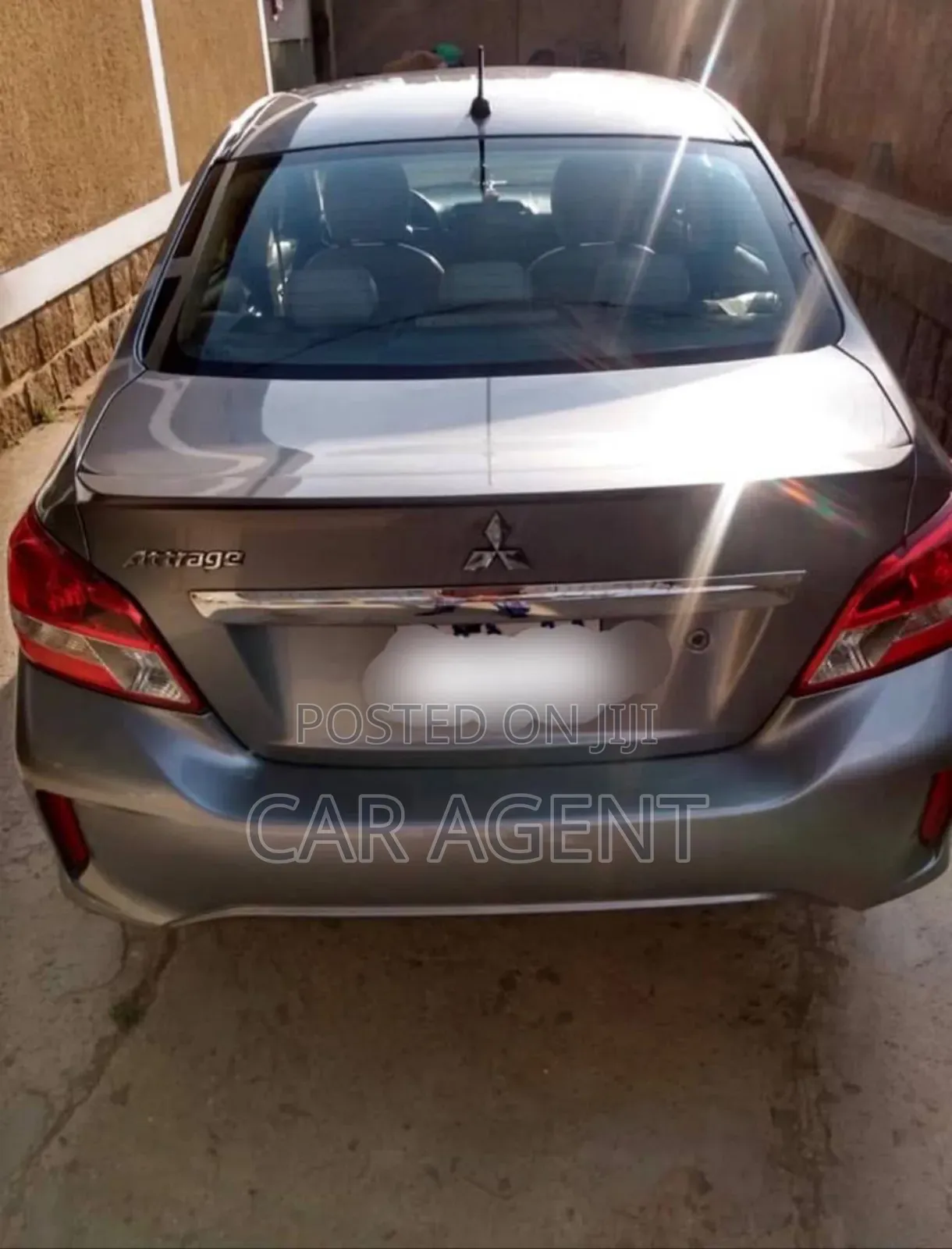 Mitsubishi Attrage 2021 Gray