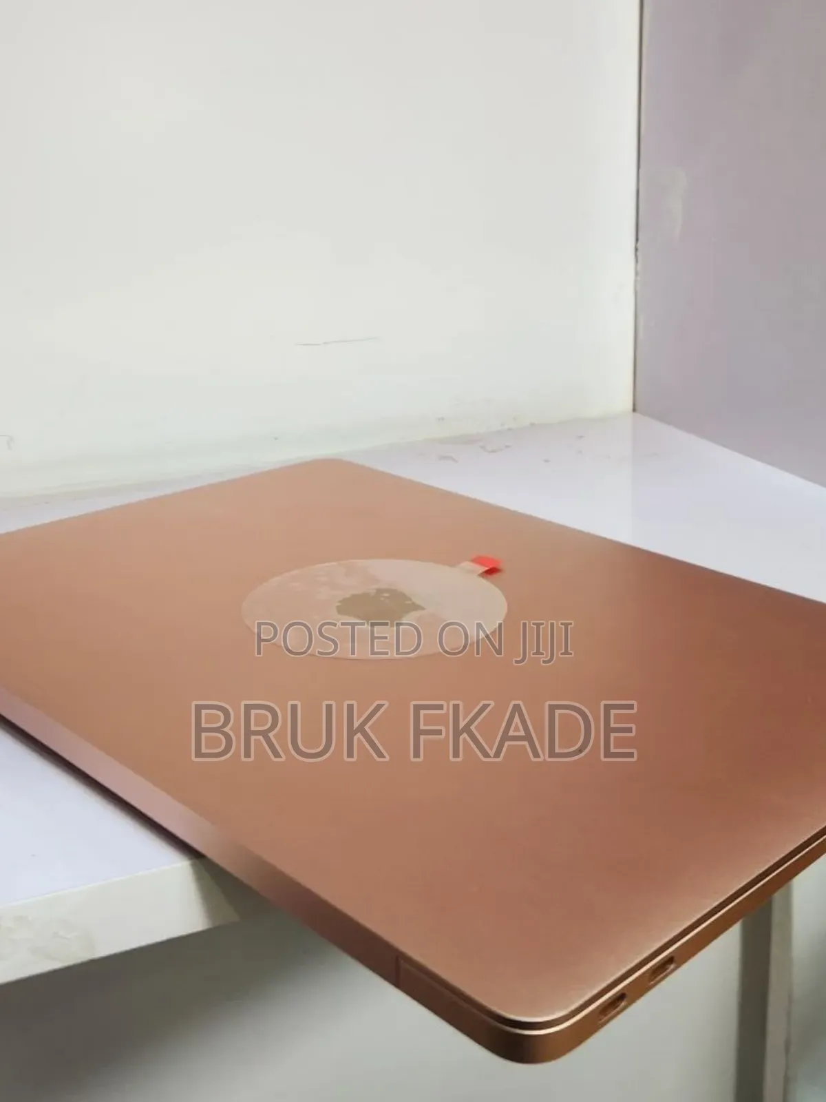 New Laptop Apple MacBook Air 2020 M1 8GB Apple M1 SSD 256GB