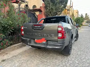 Toyota Hilux 2022 Gray