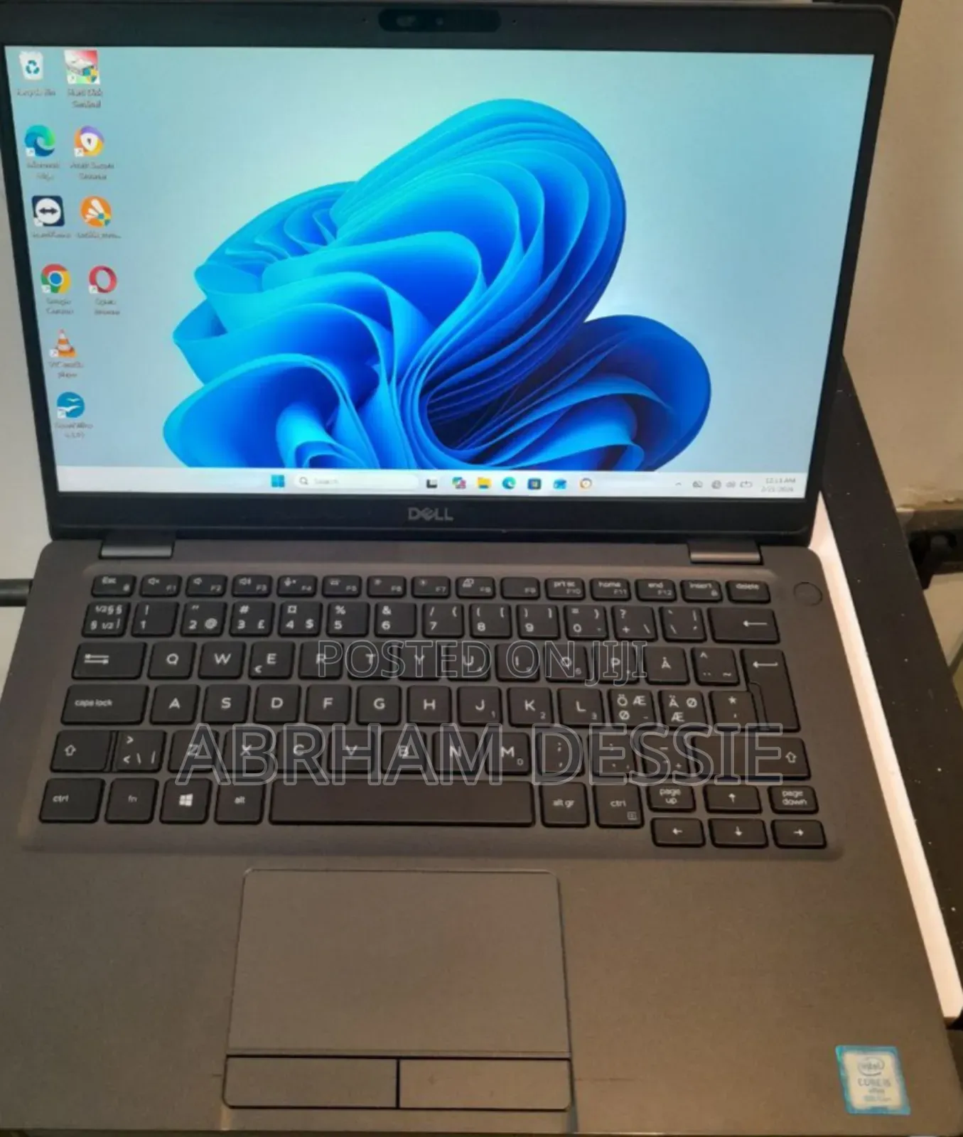 New Laptop Dell 8GB Intel Core i5 SSD 256GB